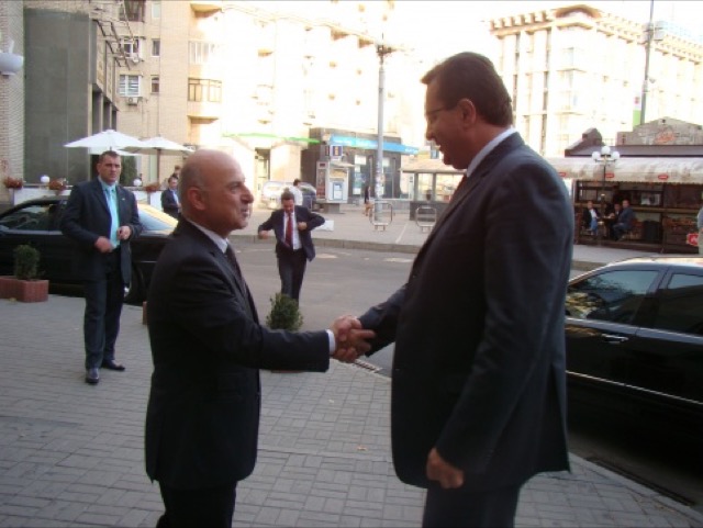 И.о. Президента Молдовы Лупу посетил Секретариат ГУАМ