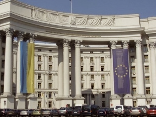 Министр иностранных дел Украины Грищенко принял Генерального секретаря ГУАМ Чечелашвили